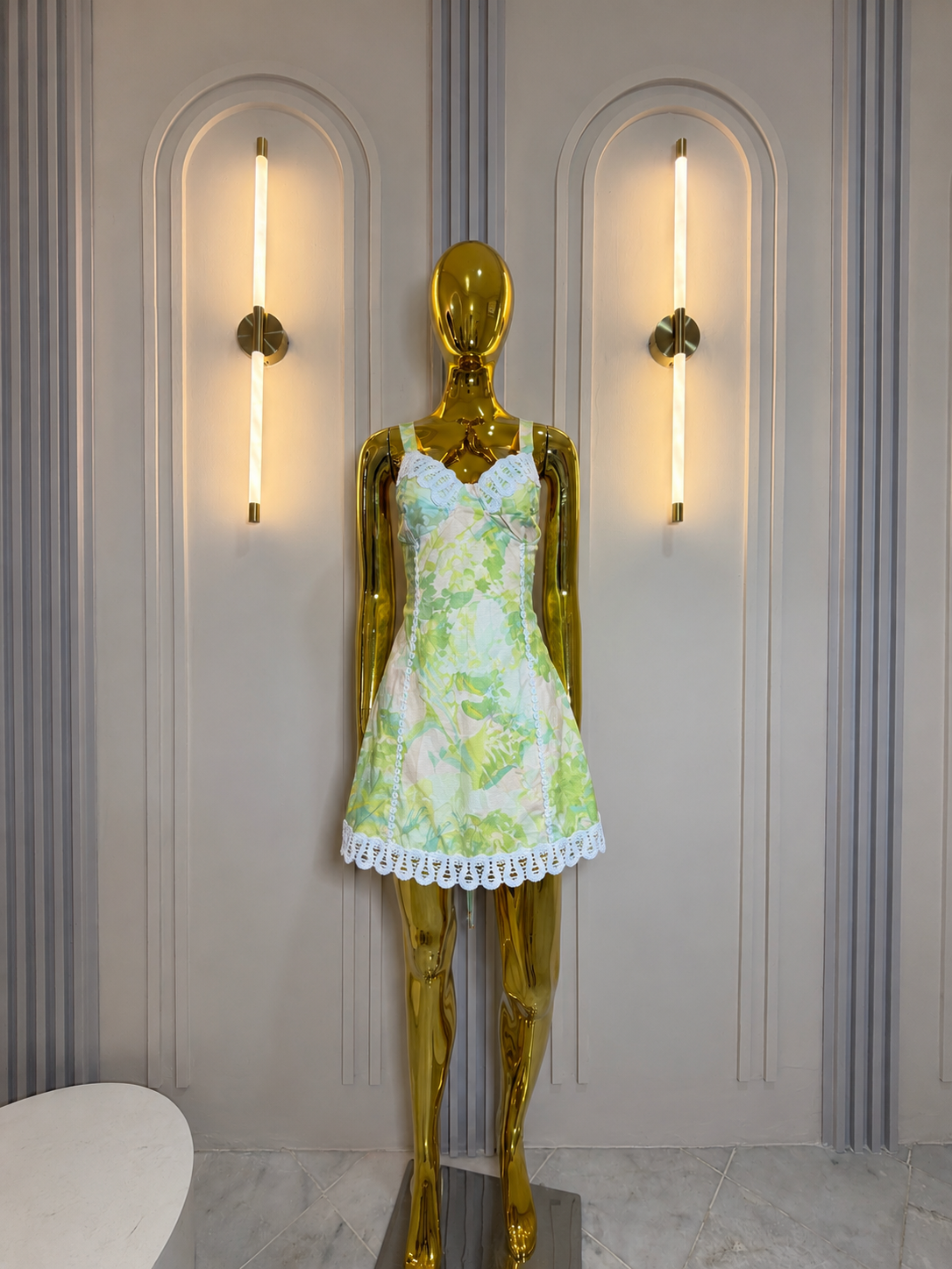 Vestido c bordado