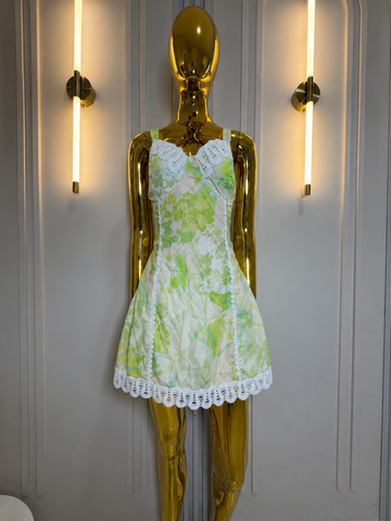 Vestido c bordado